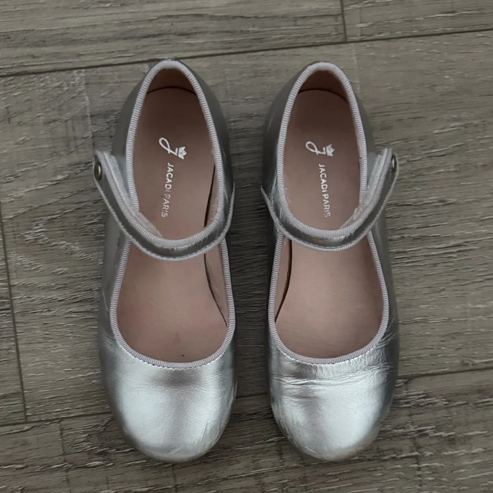 Jacardi Girls Silver Mary Jane Dress Shoes